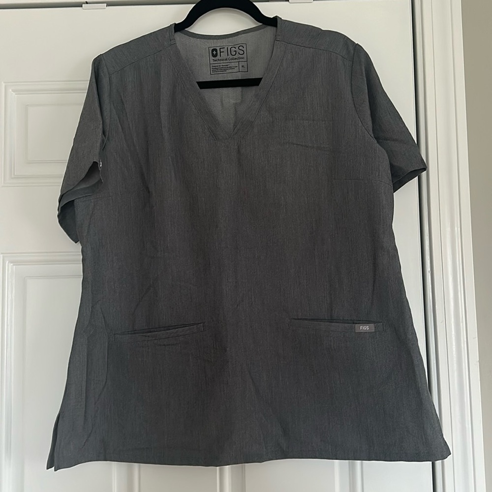FIGS women technical collection XL SHIRT gray